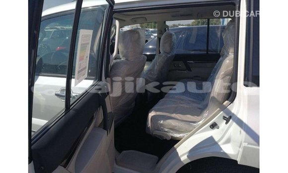Buy Import Mitsubishi Pajero White Car in Import - Dubai in Dushanbe Buy Import Mitsubishi Pajero White Car in Import - Dubai in Dushanbe