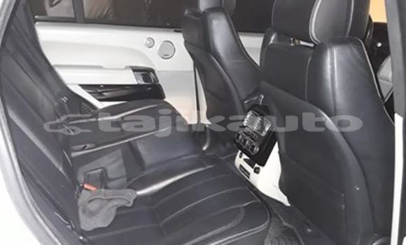 Buy Used Land Rover Range Rover Vogue White Car in Dushanbe in Dushanbe Buy Used Land Rover Range Rover Vogue White Car in Dushanbe in Dushanbe