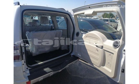 Buy Import Mitsubishi Pajero White Car in Import - Dubai in Dushanbe Buy Import Mitsubishi Pajero White Car in Import - Dubai in Dushanbe