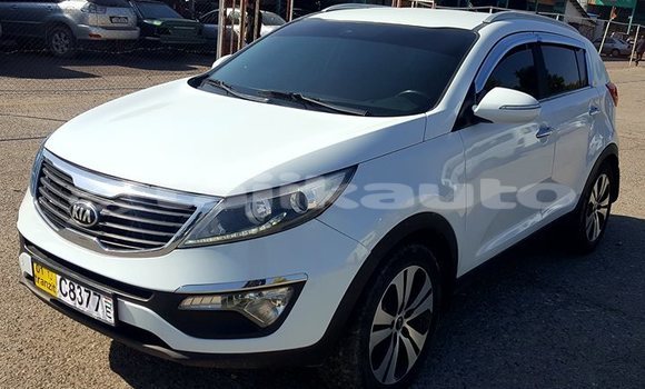 Buy Used Kia Sportage White Car in Dushanbe in Dushanbe