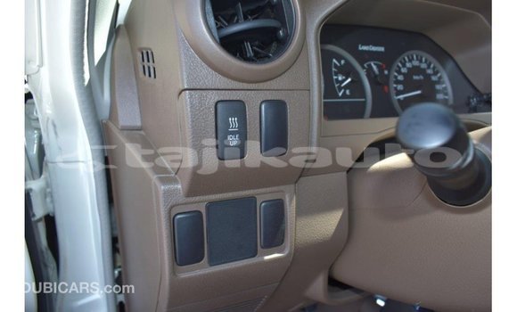 Buy Import Toyota Land Cruiser White Car in Import - Dubai in Dushanbe Buy Import Toyota Land Cruiser White Car in Import - Dubai in Dushanbe