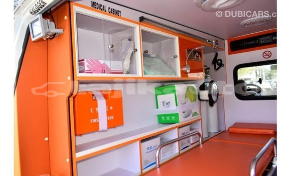 Buy Import Toyota Land Cruiser White Car in Import - Dubai in Dushanbe Buy Import Toyota Land Cruiser White Car in Import - Dubai in Dushanbe