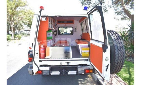 Buy Import Toyota Land Cruiser White Car in Import - Dubai in Dushanbe Buy Import Toyota Land Cruiser White Car in Import - Dubai in Dushanbe