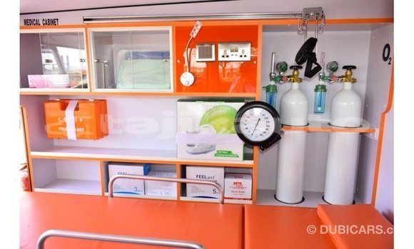 Buy Import Toyota Land Cruiser White Car in Import - Dubai in Dushanbe Buy Import Toyota Land Cruiser White Car in Import - Dubai in Dushanbe