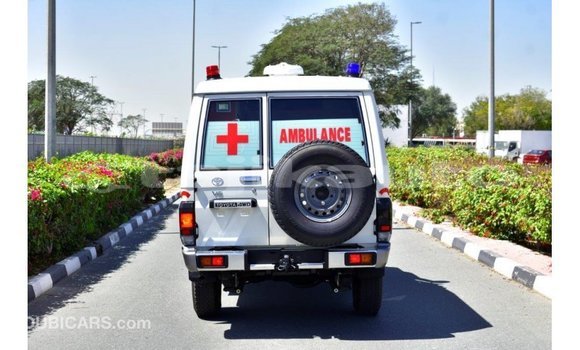 Buy Import Toyota Land Cruiser White Car in Import - Dubai in Dushanbe Buy Import Toyota Land Cruiser White Car in Import - Dubai in Dushanbe