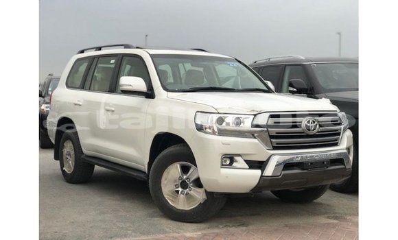 Buy Import Toyota Land Cruiser White Car in Import - Dubai in Dushanbe Buy Import Toyota Land Cruiser White Car in Import - Dubai in Dushanbe