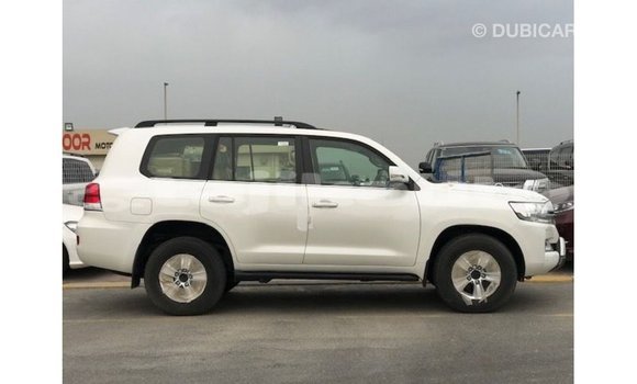 Buy Import Toyota Land Cruiser White Car in Import - Dubai in Dushanbe Buy Import Toyota Land Cruiser White Car in Import - Dubai in Dushanbe