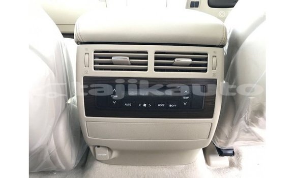 Buy Import Toyota Land Cruiser White Car in Import - Dubai in Dushanbe Buy Import Toyota Land Cruiser White Car in Import - Dubai in Dushanbe
