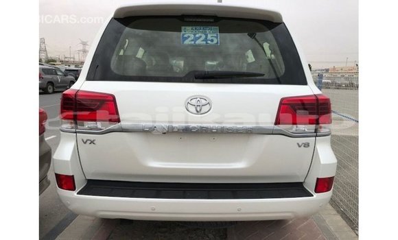 Buy Import Toyota Land Cruiser White Car in Import - Dubai in Dushanbe Buy Import Toyota Land Cruiser White Car in Import - Dubai in Dushanbe
