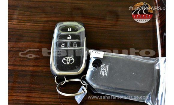 Buy Import Toyota Granvia White Car in Import - Dubai in Dushanbe Buy Import Toyota Granvia White Car in Import - Dubai in Dushanbe