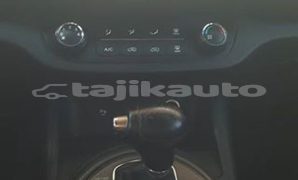 Buy Used Kia Sportage White Car in Dushanbe in Dushanbe Buy Used Kia Sportage White Car in Dushanbe in Dushanbe