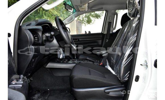 Buy Import Toyota Hilux White Car in Import - Dubai in Dushanbe Buy Import Toyota Hilux White Car in Import - Dubai in Dushanbe