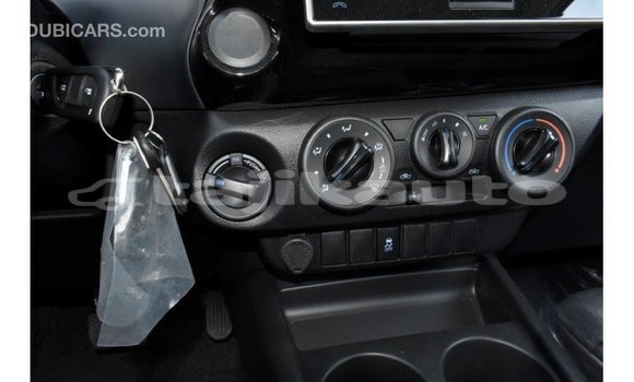 Buy Import Toyota Hilux White Car in Import - Dubai in Dushanbe Buy Import Toyota Hilux White Car in Import - Dubai in Dushanbe