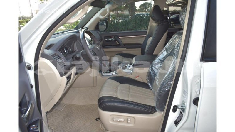 Big with watermark toyota land cruiser dushanbe import dubai 3147