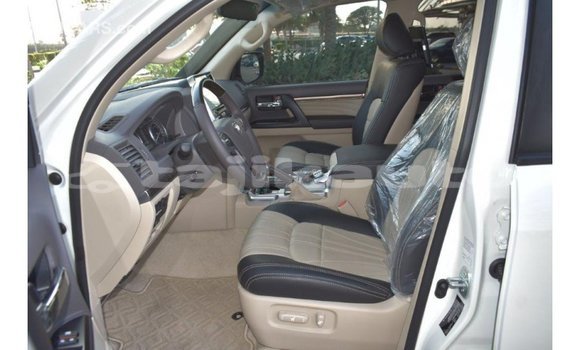 Buy Import Toyota Land Cruiser White Car in Import - Dubai in Dushanbe Buy Import Toyota Land Cruiser White Car in Import - Dubai in Dushanbe