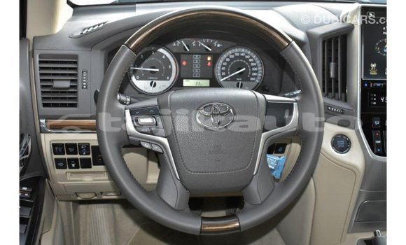 Buy Import Toyota Land Cruiser White Car in Import - Dubai in Dushanbe Buy Import Toyota Land Cruiser White Car in Import - Dubai in Dushanbe