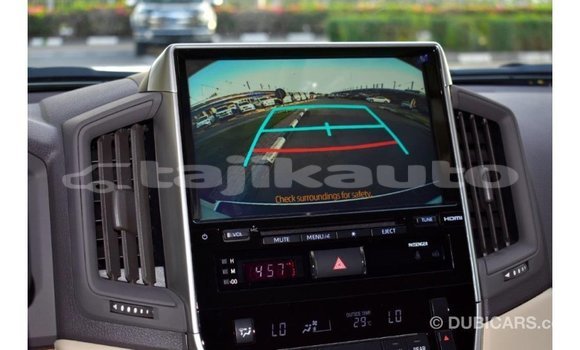 Buy Import Toyota Land Cruiser White Car in Import - Dubai in Dushanbe Buy Import Toyota Land Cruiser White Car in Import - Dubai in Dushanbe