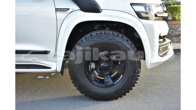 Big with watermark toyota land cruiser dushanbe import dubai 3147