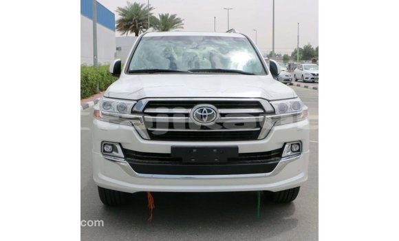 Buy Import Toyota Land Cruiser White Car in Import - Dubai in Dushanbe Buy Import Toyota Land Cruiser White Car in Import - Dubai in Dushanbe