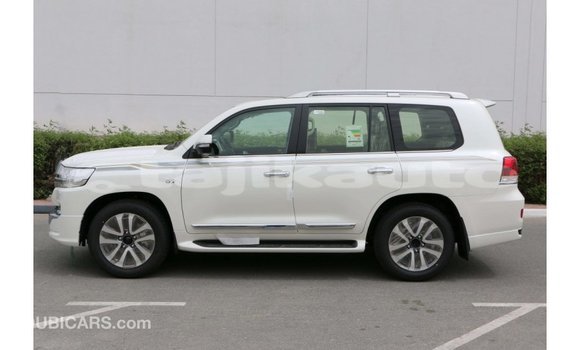Buy Import Toyota Land Cruiser White Car in Import - Dubai in Dushanbe Buy Import Toyota Land Cruiser White Car in Import - Dubai in Dushanbe