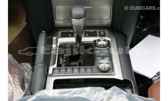 Buy Import Toyota Land Cruiser White Car in Import - Dubai in Dushanbe Buy Import Toyota Land Cruiser White Car in Import - Dubai in Dushanbe