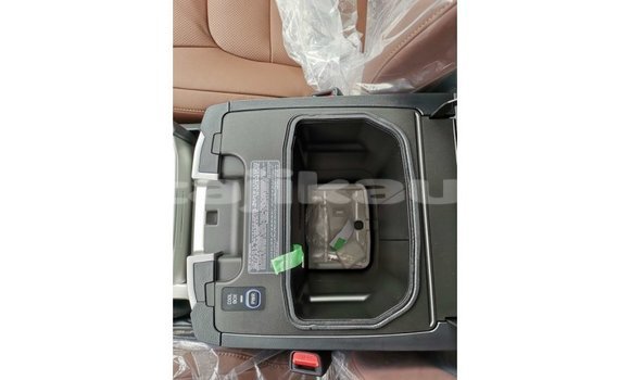 Buy Import Toyota Land Cruiser White Car in Import - Dubai in Dushanbe Buy Import Toyota Land Cruiser White Car in Import - Dubai in Dushanbe