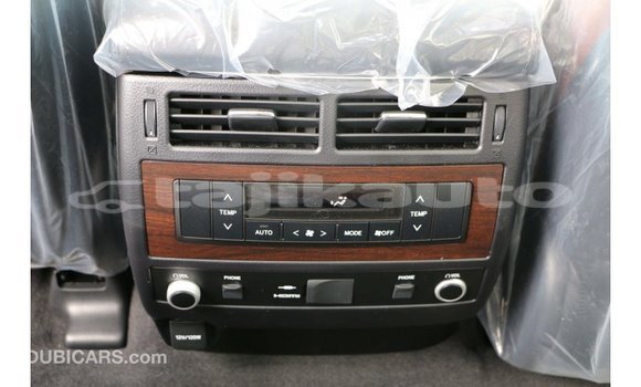 Buy Import Toyota Land Cruiser White Car in Import - Dubai in Dushanbe Buy Import Toyota Land Cruiser White Car in Import - Dubai in Dushanbe