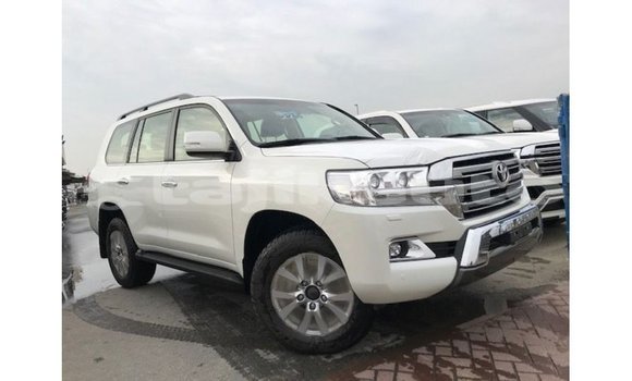 Buy Import Toyota Land Cruiser White Car in Import - Dubai in Dushanbe Buy Import Toyota Land Cruiser White Car in Import - Dubai in Dushanbe