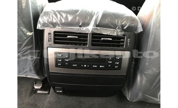 Buy Import Toyota Land Cruiser White Car in Import - Dubai in Dushanbe Buy Import Toyota Land Cruiser White Car in Import - Dubai in Dushanbe