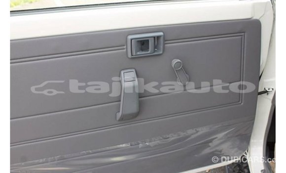 Buy Import Toyota Land Cruiser White Car in Import - Dubai in Dushanbe Buy Import Toyota Land Cruiser White Car in Import - Dubai in Dushanbe