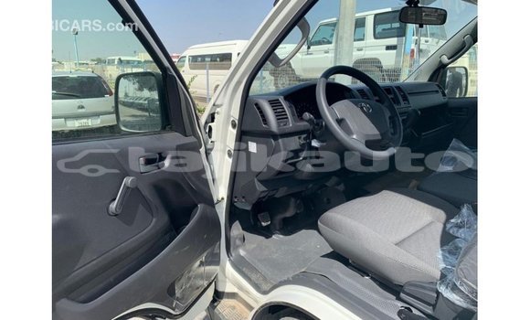 Buy Import Toyota Hiace White Car in Import - Dubai in Dushanbe Buy Import Toyota Hiace White Car in Import - Dubai in Dushanbe
