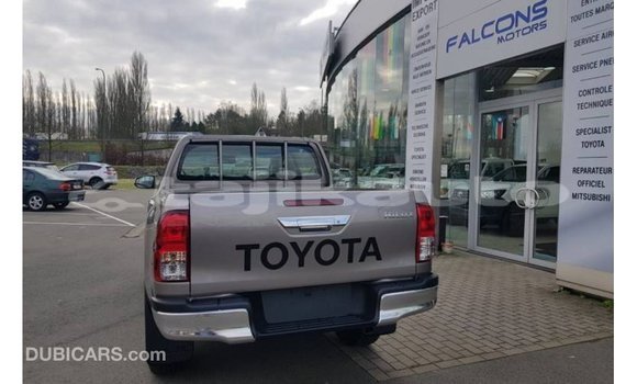 Buy Import Toyota Hilux Brown Car in Import - Dubai in Dushanbe Buy Import Toyota Hilux Brown Car in Import - Dubai in Dushanbe