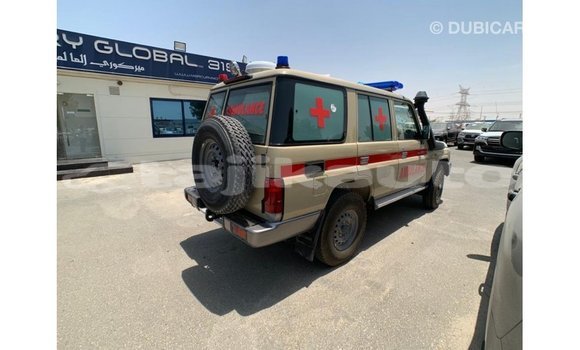 Buy Import Toyota Land Cruiser Beige Car in Import - Dubai in Dushanbe Buy Import Toyota Land Cruiser Beige Car in Import - Dubai in Dushanbe
