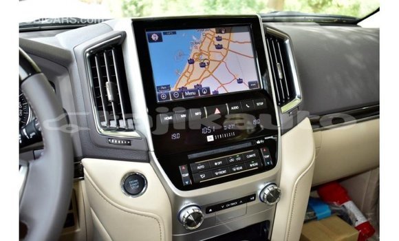 Buy Import Toyota Land Cruiser White Car in Import - Dubai in Dushanbe Buy Import Toyota Land Cruiser White Car in Import - Dubai in Dushanbe