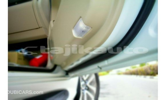 Buy Import Toyota Land Cruiser White Car in Import - Dubai in Dushanbe Buy Import Toyota Land Cruiser White Car in Import - Dubai in Dushanbe
