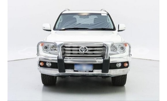 Buy Import Toyota Land Cruiser White Car in Import - Dubai in Dushanbe Buy Import Toyota Land Cruiser White Car in Import - Dubai in Dushanbe