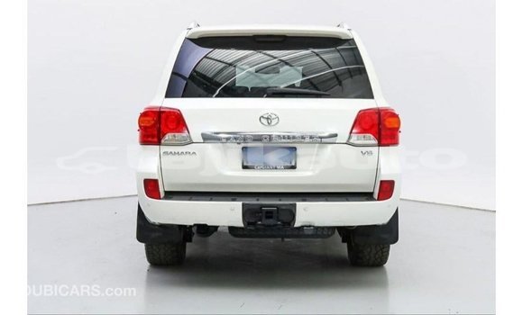 Buy Import Toyota Land Cruiser White Car in Import - Dubai in Dushanbe Buy Import Toyota Land Cruiser White Car in Import - Dubai in Dushanbe