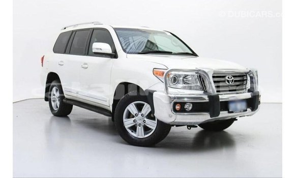 Buy Import Toyota Land Cruiser White Car in Import - Dubai in Dushanbe Buy Import Toyota Land Cruiser White Car in Import - Dubai in Dushanbe