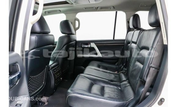 Buy Import Toyota Land Cruiser White Car in Import - Dubai in Dushanbe Buy Import Toyota Land Cruiser White Car in Import - Dubai in Dushanbe