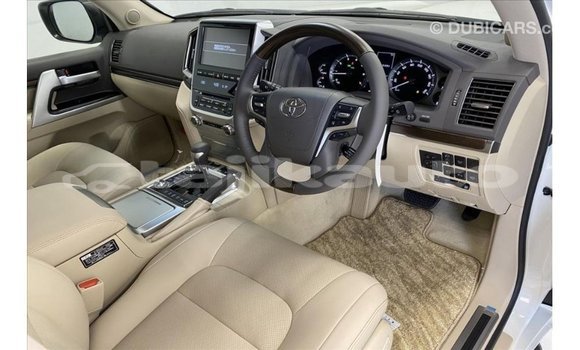 Buy Import Toyota Land Cruiser White Car in Import - Dubai in Dushanbe Buy Import Toyota Land Cruiser White Car in Import - Dubai in Dushanbe