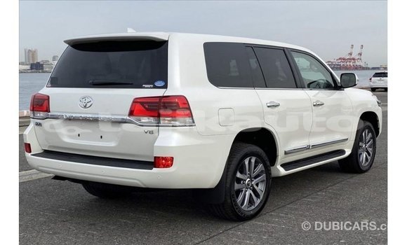 Buy Import Toyota Land Cruiser White Car in Import - Dubai in Dushanbe Buy Import Toyota Land Cruiser White Car in Import - Dubai in Dushanbe