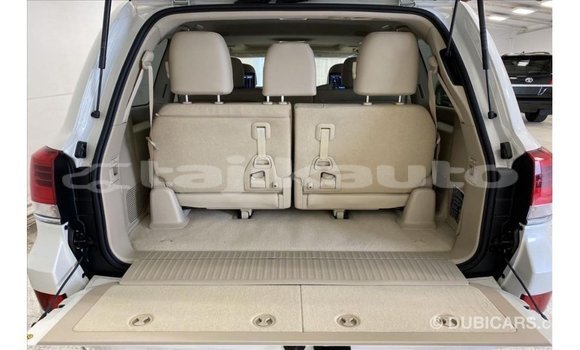 Buy Import Toyota Land Cruiser White Car in Import - Dubai in Dushanbe Buy Import Toyota Land Cruiser White Car in Import - Dubai in Dushanbe