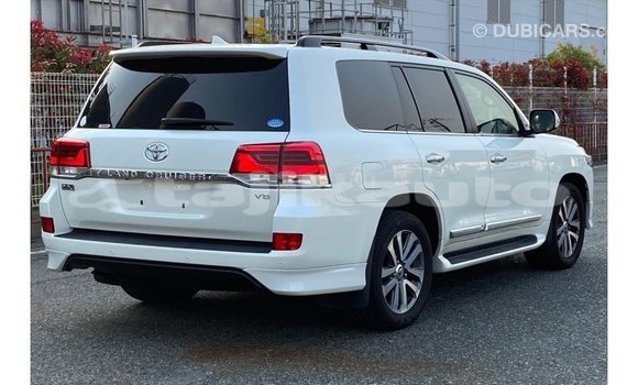 Buy Import Toyota Land Cruiser White Car in Import - Dubai in Dushanbe Buy Import Toyota Land Cruiser White Car in Import - Dubai in Dushanbe