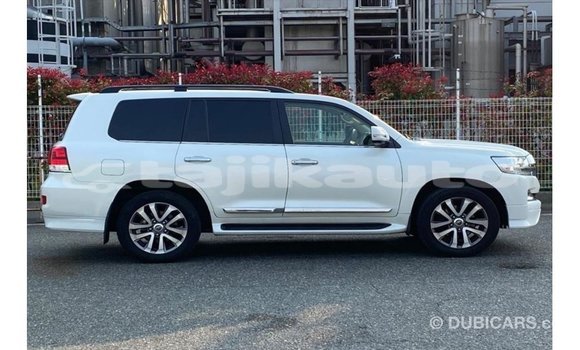Buy Import Toyota Land Cruiser White Car in Import - Dubai in Dushanbe Buy Import Toyota Land Cruiser White Car in Import - Dubai in Dushanbe