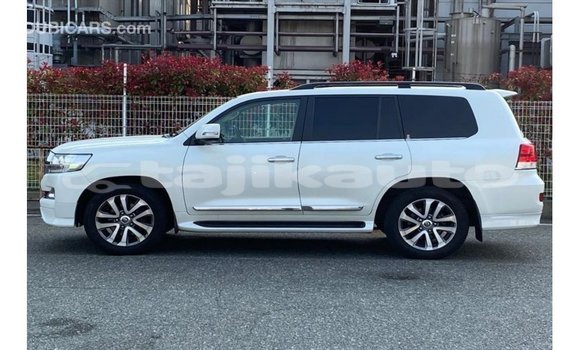 Buy Import Toyota Land Cruiser White Car in Import - Dubai in Dushanbe Buy Import Toyota Land Cruiser White Car in Import - Dubai in Dushanbe