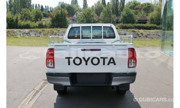 Buy Import Toyota Hilux White Car in Import - Dubai in Dushanbe Buy Import Toyota Hilux White Car in Import - Dubai in Dushanbe