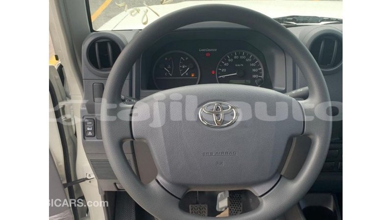 Big with watermark toyota land cruiser dushanbe import dubai 3225
