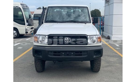 Buy Import Toyota Land Cruiser White Car in Import - Dubai in Dushanbe Buy Import Toyota Land Cruiser White Car in Import - Dubai in Dushanbe