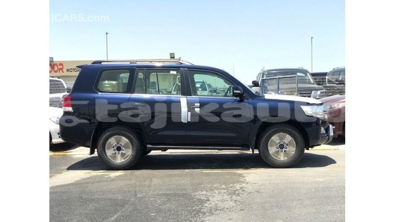Big with watermark toyota land cruiser dushanbe import dubai 3226