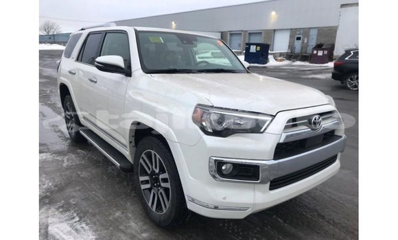 Buy Import Toyota 4Runner White Car in Import - Dubai in Dushanbe Buy Import Toyota 4Runner White Car in Import - Dubai in Dushanbe